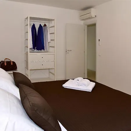 Garda Bloom بادينغي سول غاردا